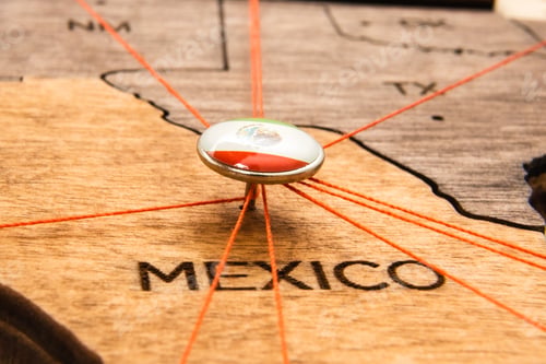 Preview: Mexico flag on the pushpin and red threads on the wooden map