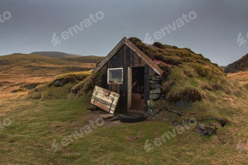 Preview: Damaged shack in countryside