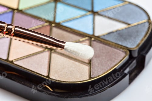 Preview: brush and powder