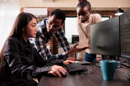 Preview: Diverse ai cloud programers talking about html script