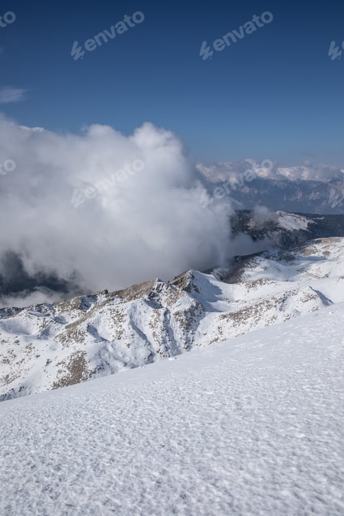 Preview: Winter and mountains