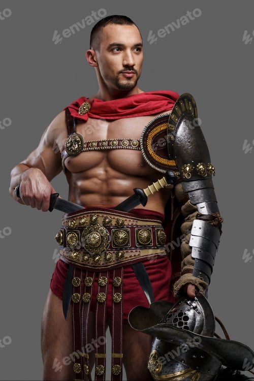 Preview: Gladiator with a stylish beard wears lightweight intricate armor