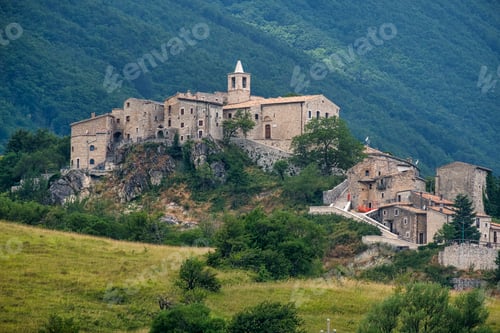 Preview: Mountain landscape of Maiella (Abruzzi)