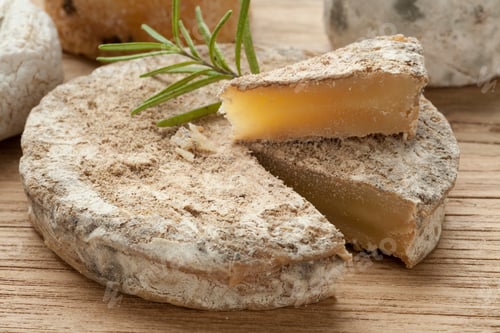Preview: Traditional french goats cheese