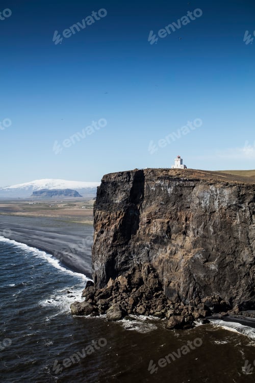 Preview: Lighthouse at Dyrholaey in iceland
