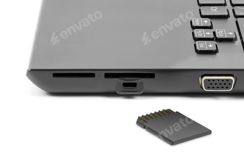 Preview: Memory card in front of the laptops card reader