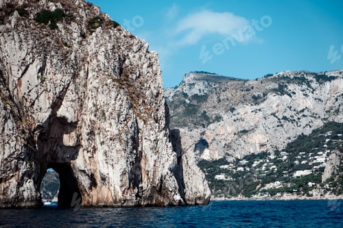 Preview: Faraglioni of Capri, Napoli, Campania, Italia