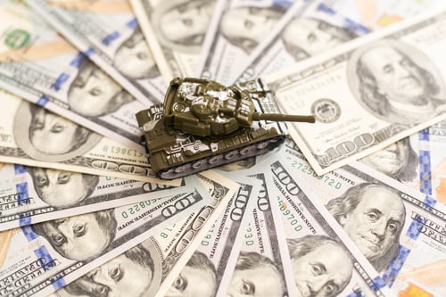Preview: Tank and Russian money, crisis and war