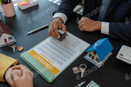 Preview: the home purchase contract was approved after submitting numerous documents to the bank