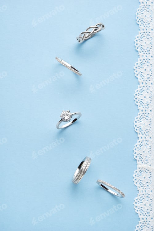 Preview: Silver rings.