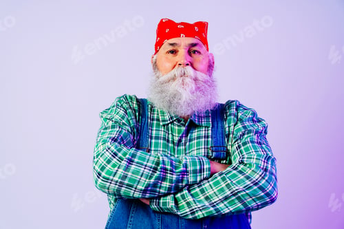 Preview: Senior old man with gray beard portrait in studio