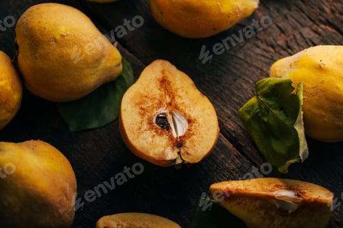 Preview: Quince fruit