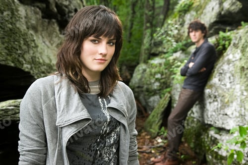 Preview: Young couple by rocks