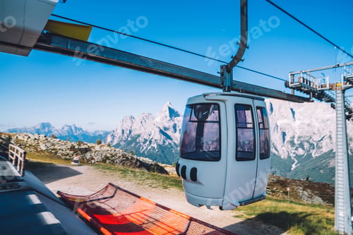 Preview: Climb to the observation deck with scenery views