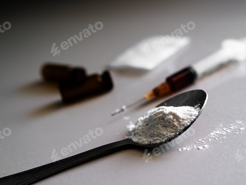 Preview: Heroin Drug Powder Needle in Spoon Cocaine Addict in Syringe Abuse