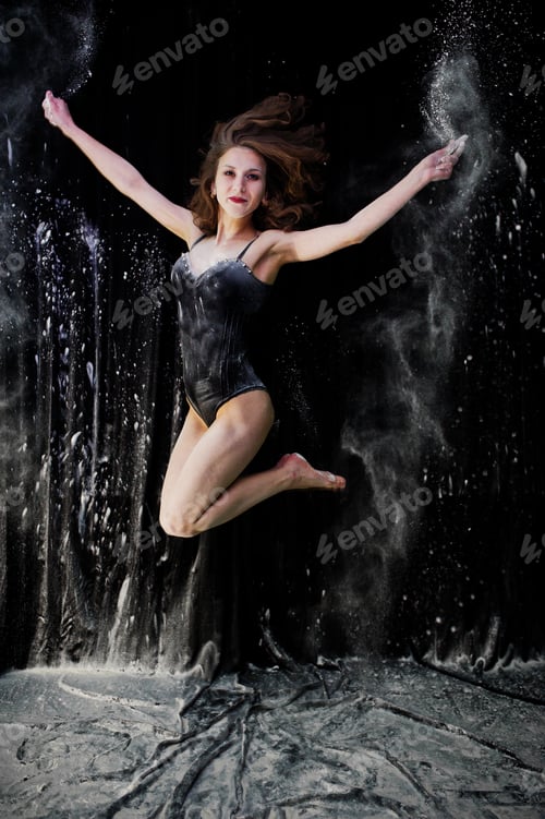 Preview: Girl dancer