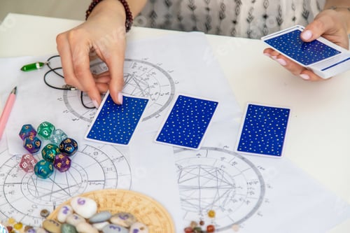 Preview: Fortune teller reading with tarot cards. light fortune teller