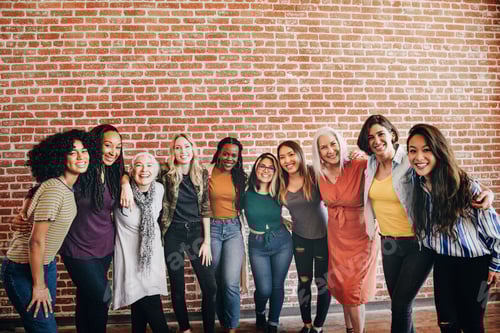 Preview: Happy diverse women in a row