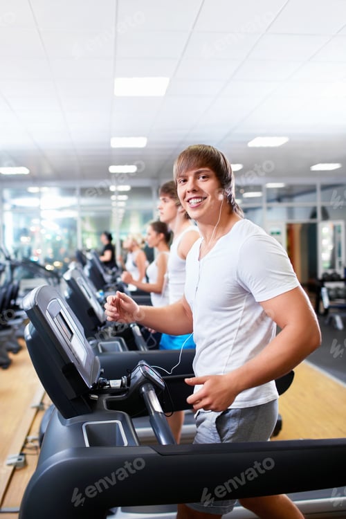 Preview: In fitness club