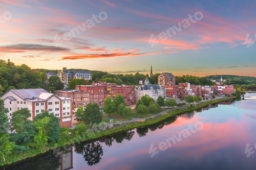 Preview: Augusta, Maine, USA downtown skyline on the Kennebec River