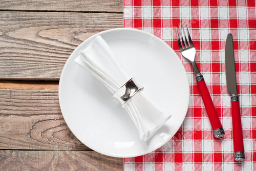 Preview: Table setting with a plate, cutlery and napkin