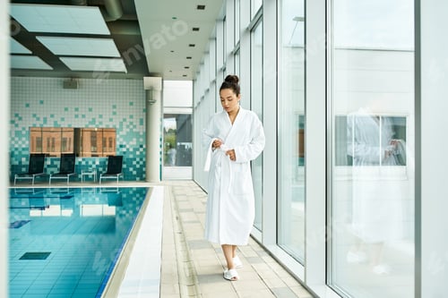 Preview: Elegance by the poolside