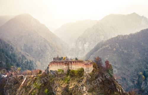 Preview: Famous Poenari citadel