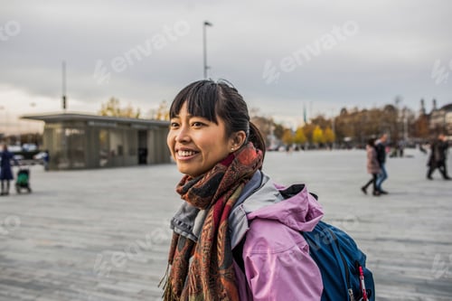 Preview: Mid adult woman in square, Zurich, Switzerland