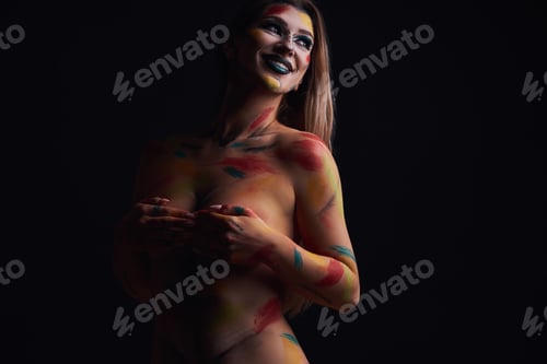 Preview: Photos of woman with body paint make up