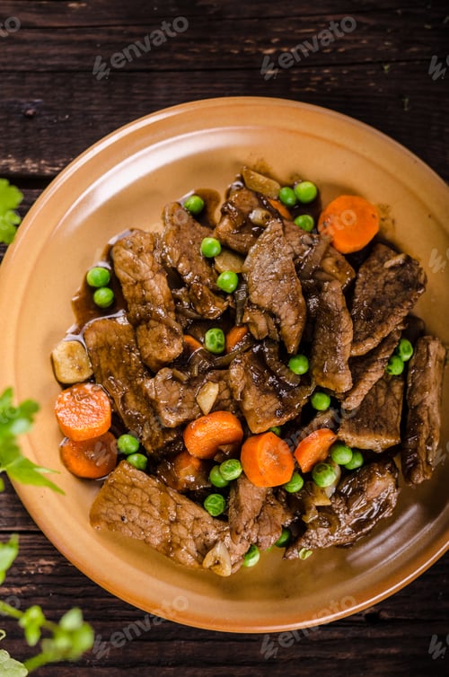 Preview: Pork medallions with vegetable and soy garlic sauce