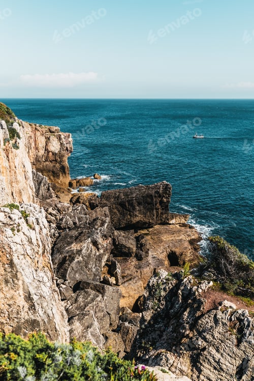 Preview: A scene with a cliff on ocean shore