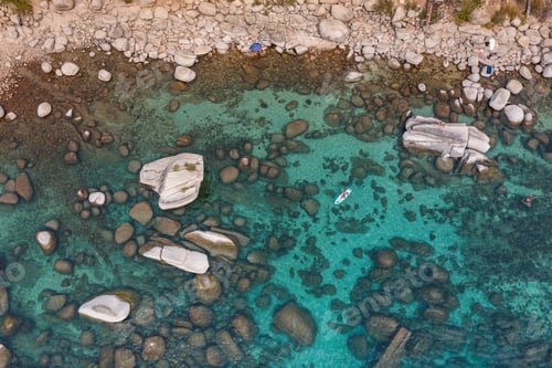 Preview: Aerial shot of the rocky coast of Lake Tahoe in the USA.
