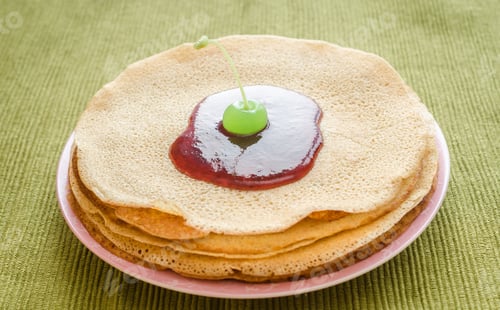 Preview: Crepes under cherry topping