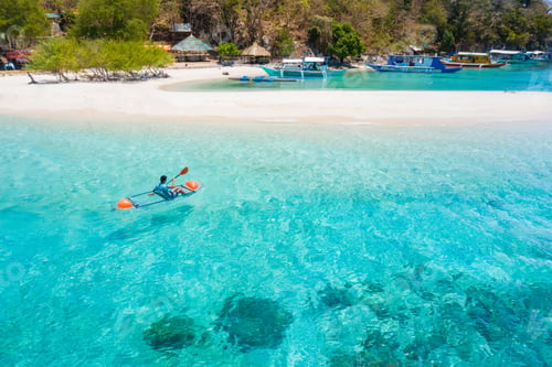 Preview: Tropical beach in Coron, Philippines