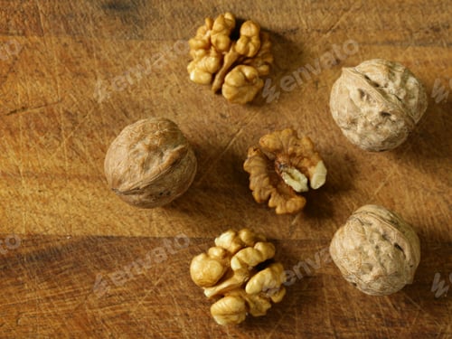 Preview: Organic Walnuts