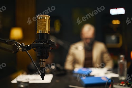 Preview: Professional Microphone For Podcast In Studio