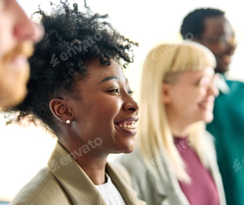 Preview: Portrait of busy business people meeting