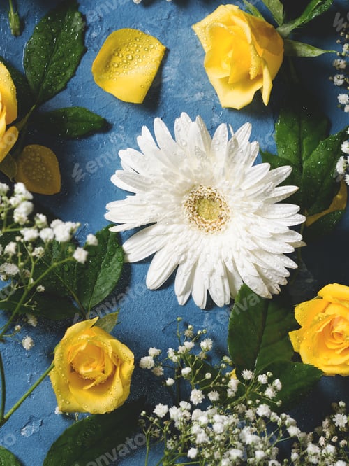 Preview: Floral background with yellow and white flowers on blue