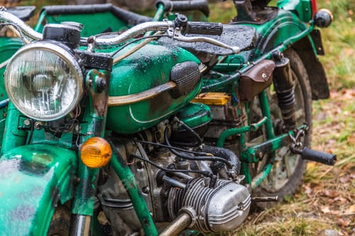 Preview: Green motorcycle