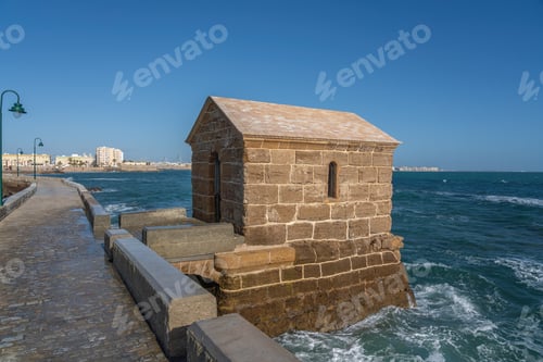 Preview: Guardhouse at walkway Paseo Fernando Quinones - access to Castle of San Sebastian - Cadiz, Spain