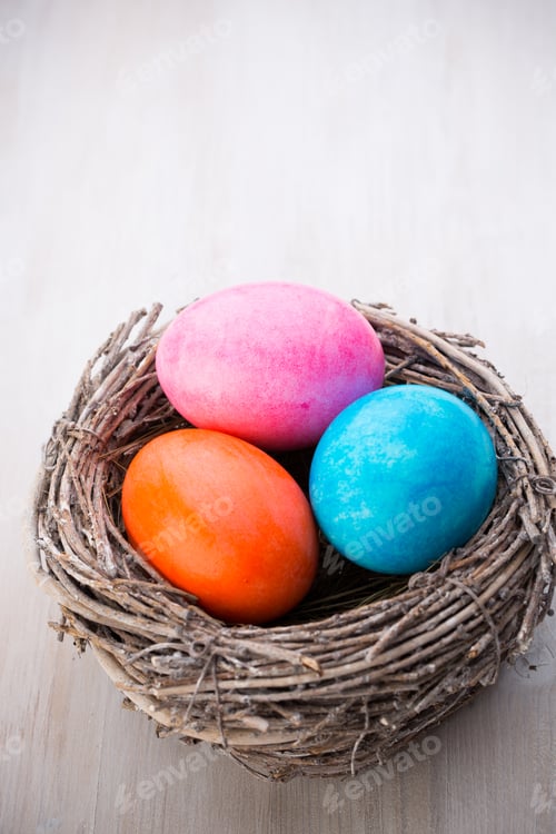 Preview: Easter eggs in the nest. Spring discount card.