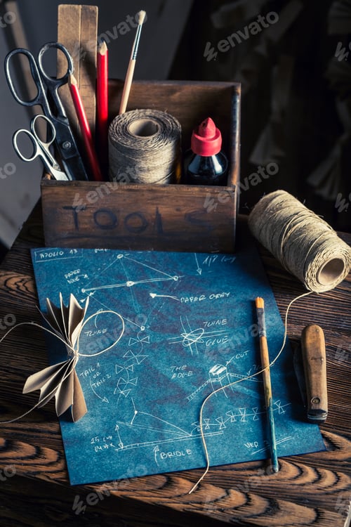 Preview: Vintage kite and elements to construct it