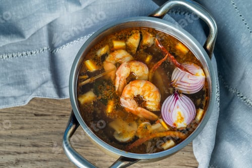 Preview: Thai tom yum soup