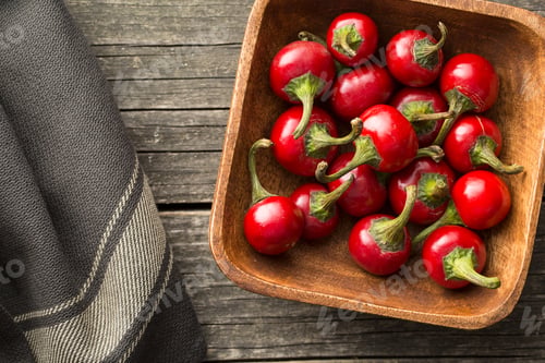 Preview: Red chili peppers.