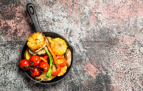 Preview: Grilled vegetables in a pan.