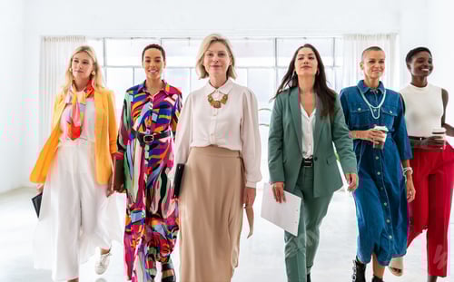 Preview: Group of businesswomen meeting in the office