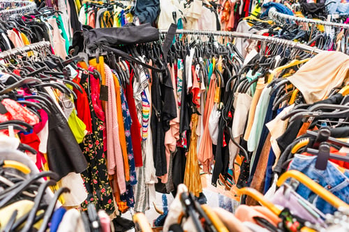 Preview: Clothing clearance section