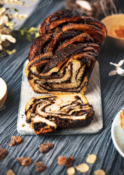 Preview: Chocolate swirl bread