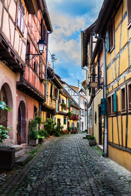 Preview: Traditional french houses and shops in Eguisheim, Alsace, France