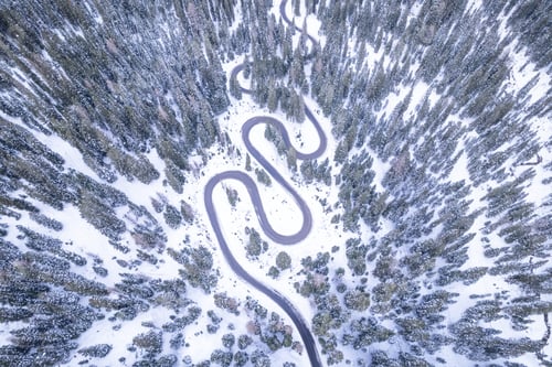 Preview: Curvy mountain road